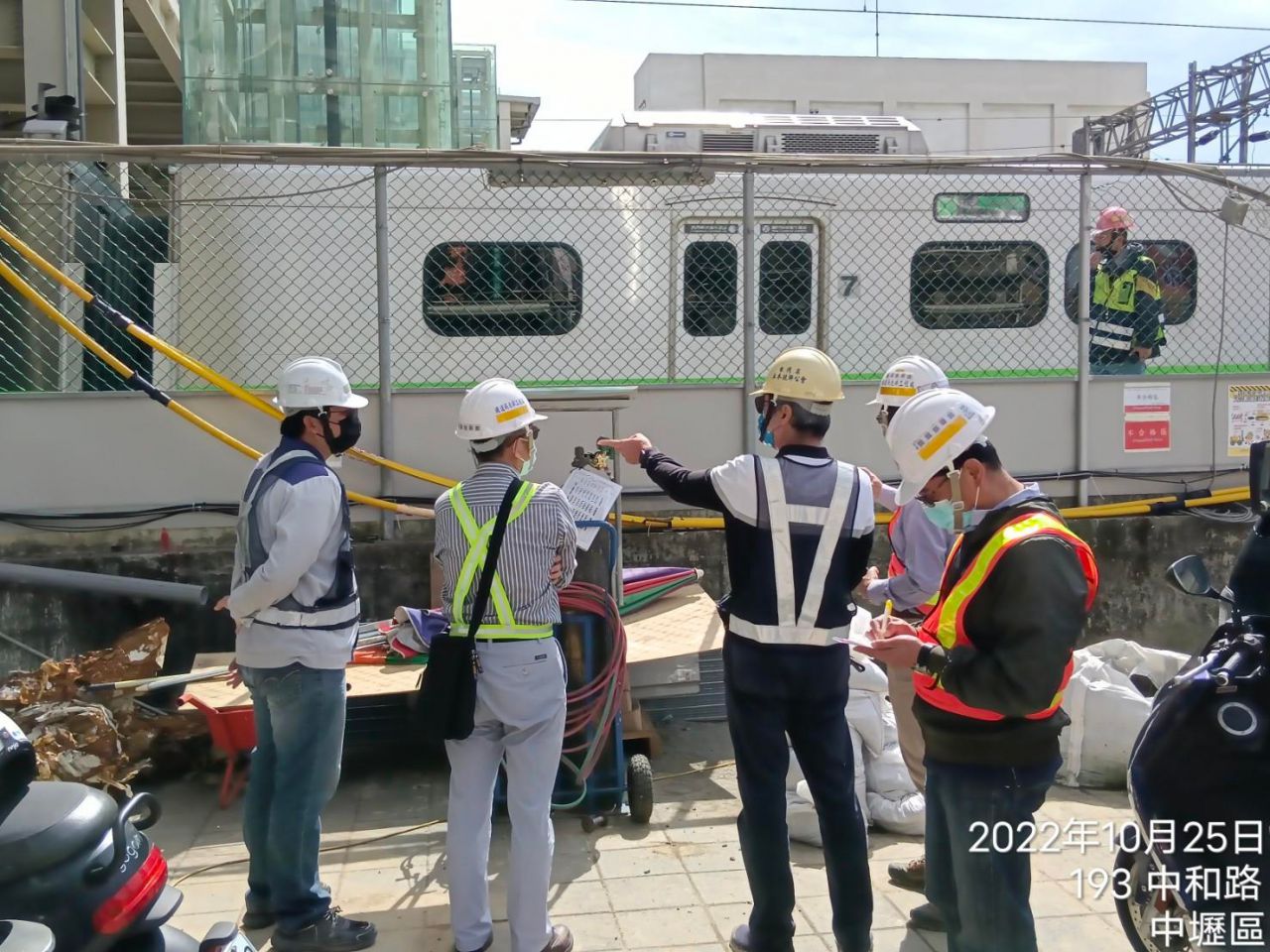 5「臺鐵都會區捷運化桃園段地下化建設計畫」CJ03標中壢臨時前站新建工程採購案-鐵道局北.jpg
